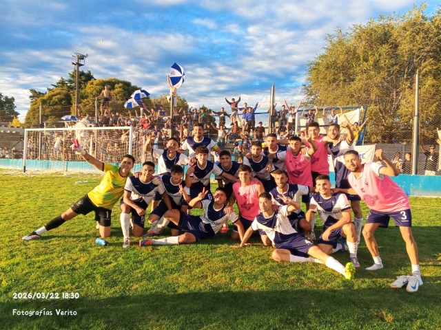 El Fort�n gan� el cl�sico, sigue invicto y es l�der de su grupo